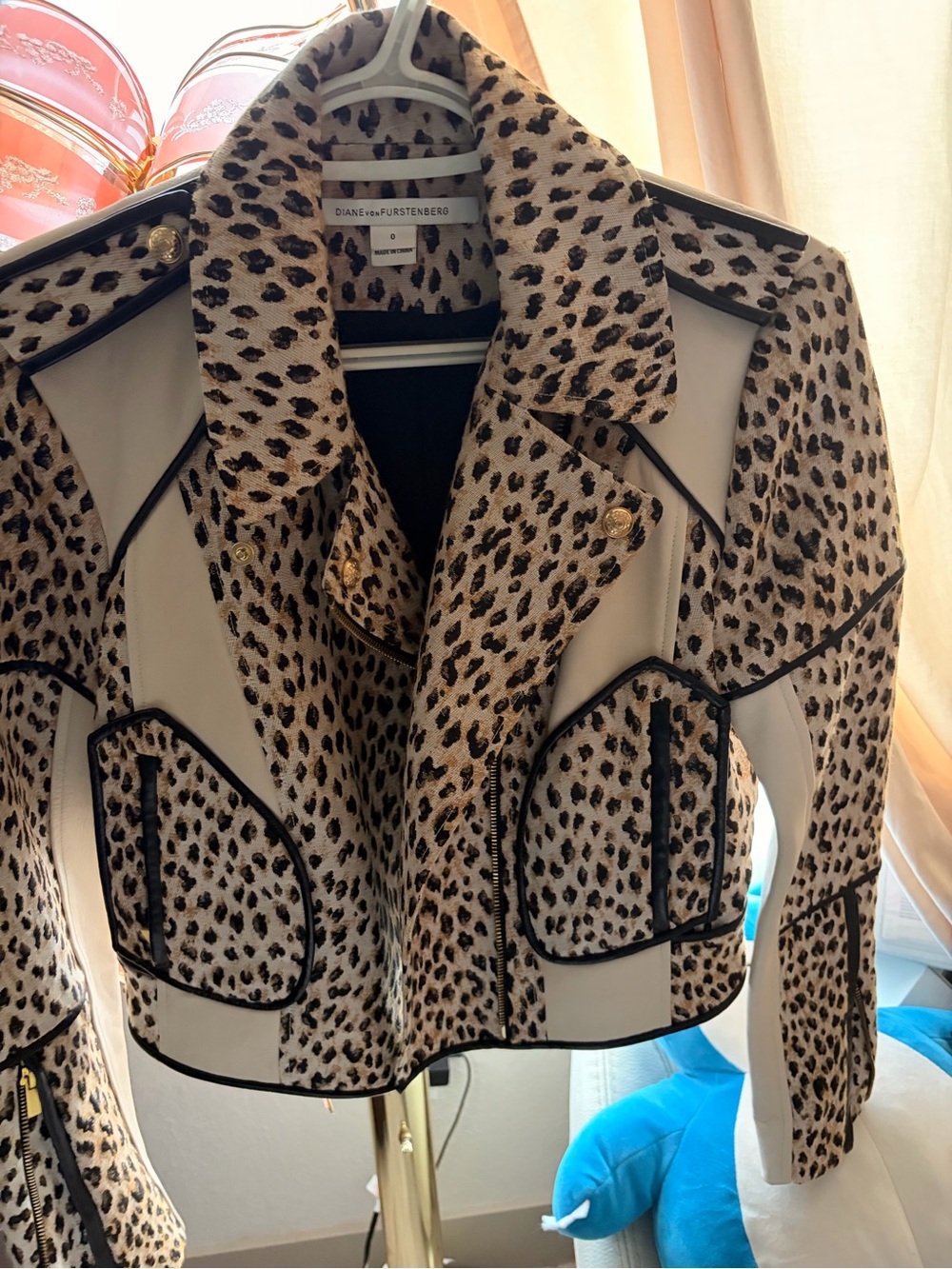 Diane von Furstenberg Leopard Print Cropped Jacket - leopard spots.